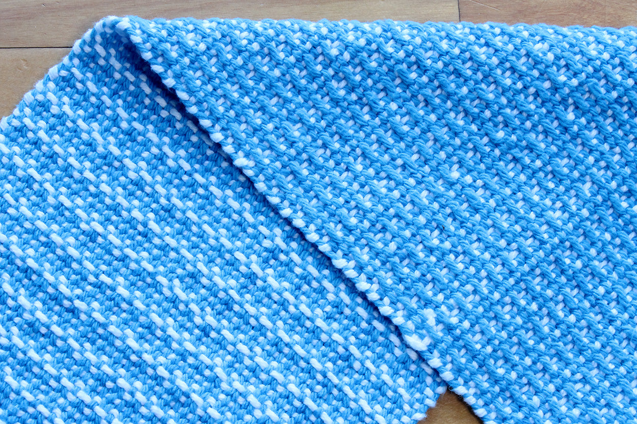 Cotton table runner, textured pattern, blue, white, handmade natural fibres, washer and dryer safe, made in Canada