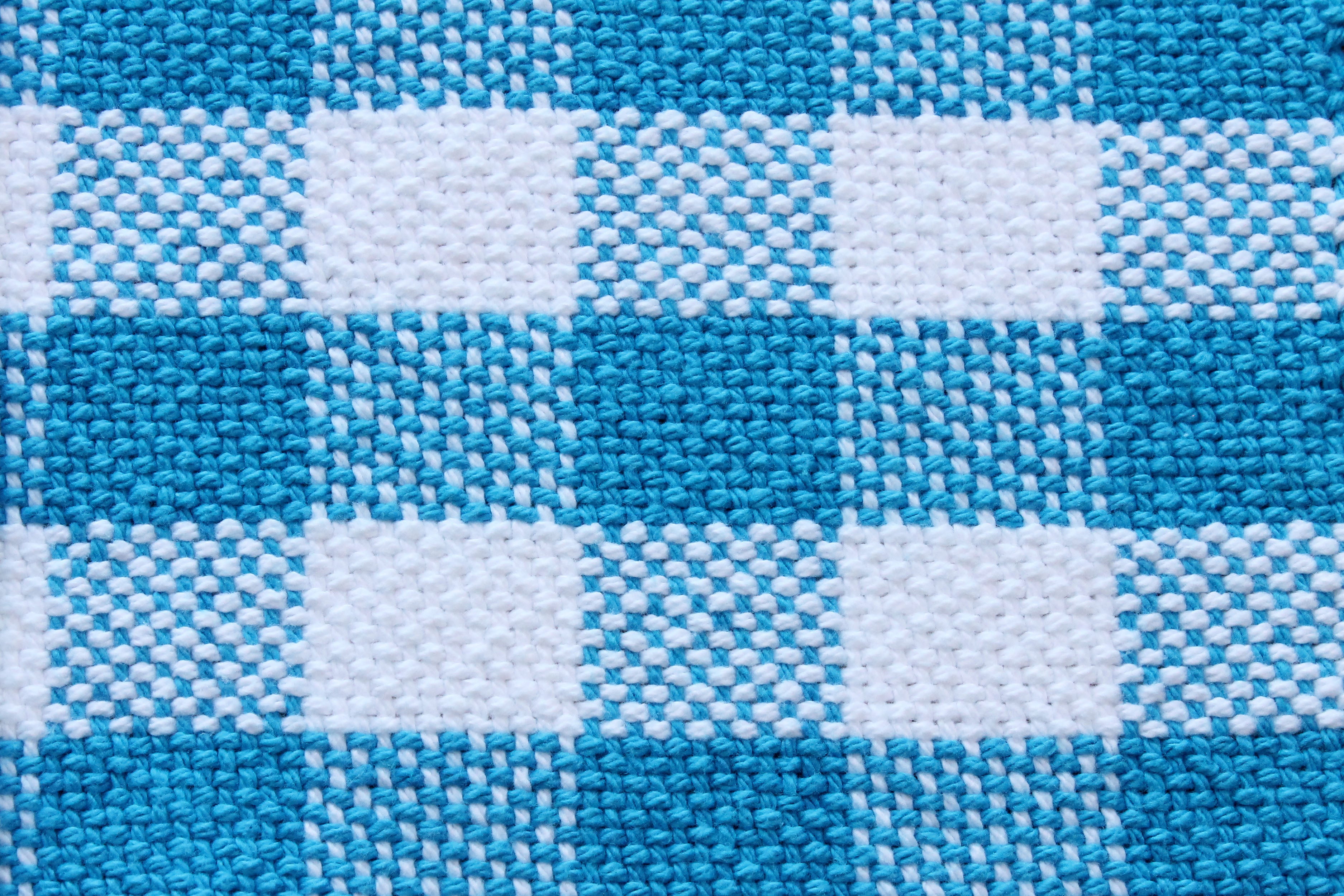 Cotton placemats, set of four, checkered pattern, blue, white, handmade, natural fibres, washer and dryer safe, made in Canada