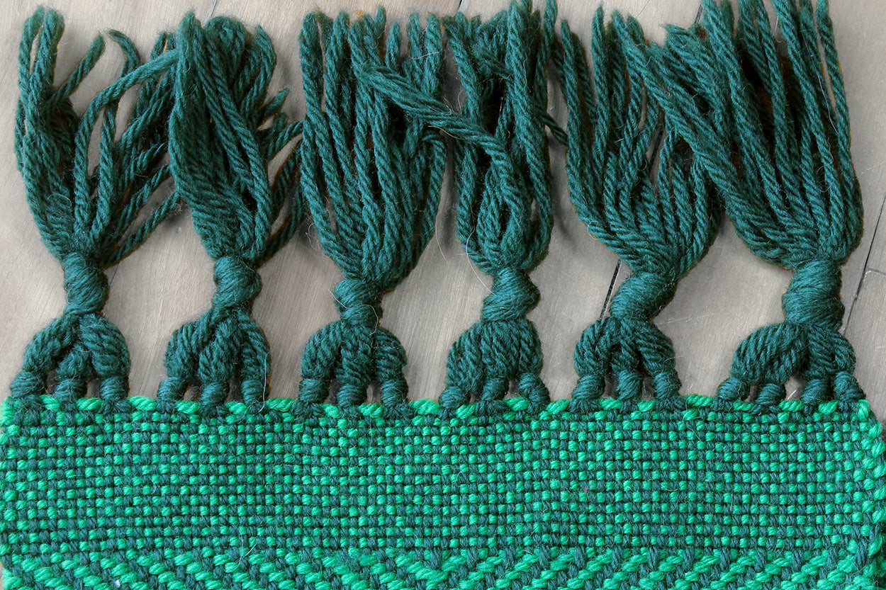 Wool scarf, diamond pattern, bright green, dark green, handmade, natural fibres, Peruvian highland wool, made in Canada