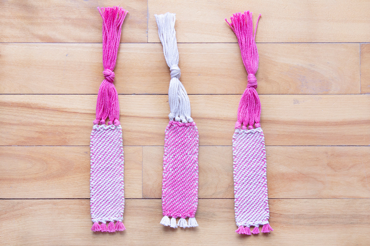 Cotton small bookmark, twill pattern, Pink, White, undyed, handmade, natural fibres, decorative fringe, made in Canada
